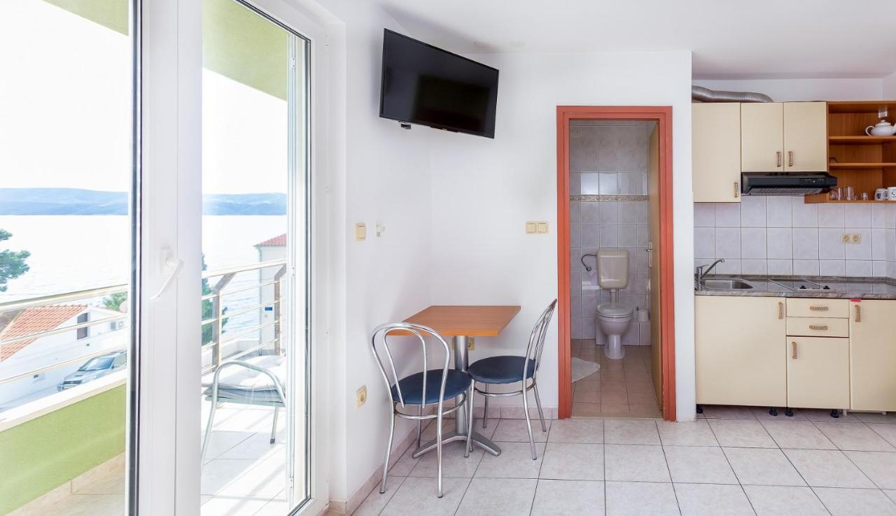 Aga Beach Suites Omiš Extérieur photo